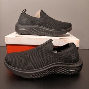 HUHV Tech Knit Unisex Lace-Up and Slip-On Recovery Lifestyle Walking and Athleti